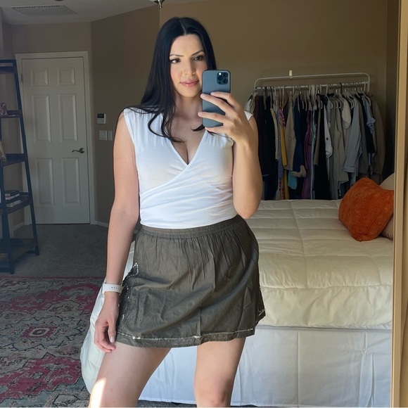 Gap Vintage Mini Sequin Army Green Skirt - Picture 3 of 9